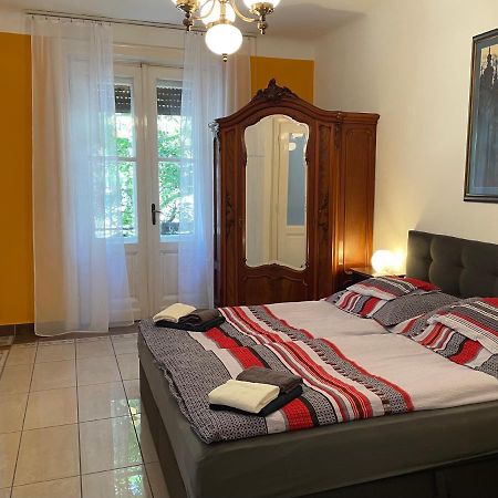 Buda Castle Apartment Budapest Esterno foto