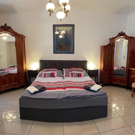 Buda Castle Apartment Budapest Esterno foto