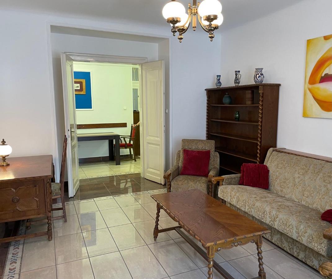 Buda Castle Apartment Budapest Esterno foto