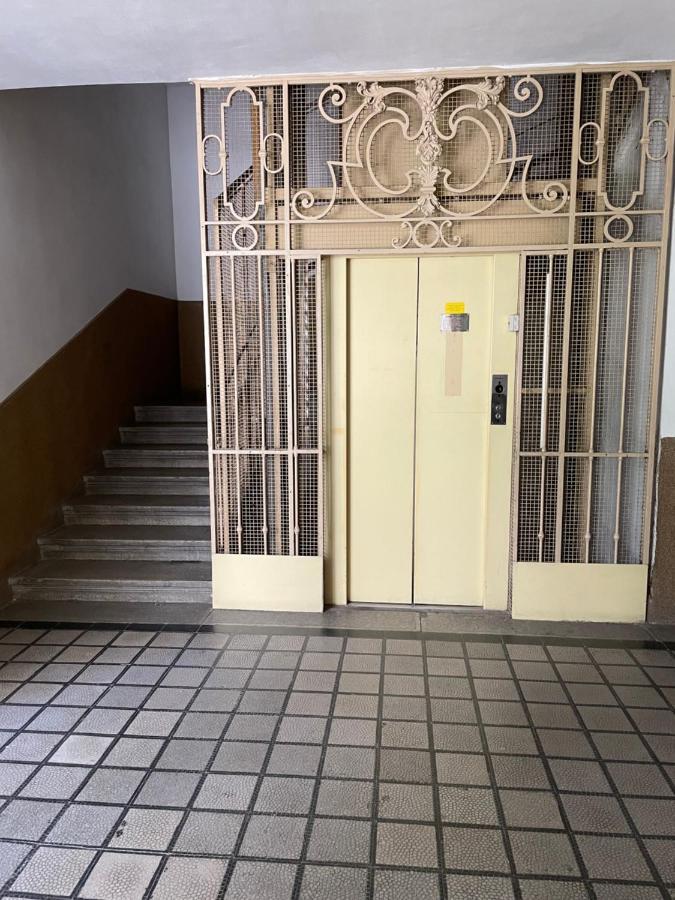 Buda Castle Apartment Budapest Esterno foto
