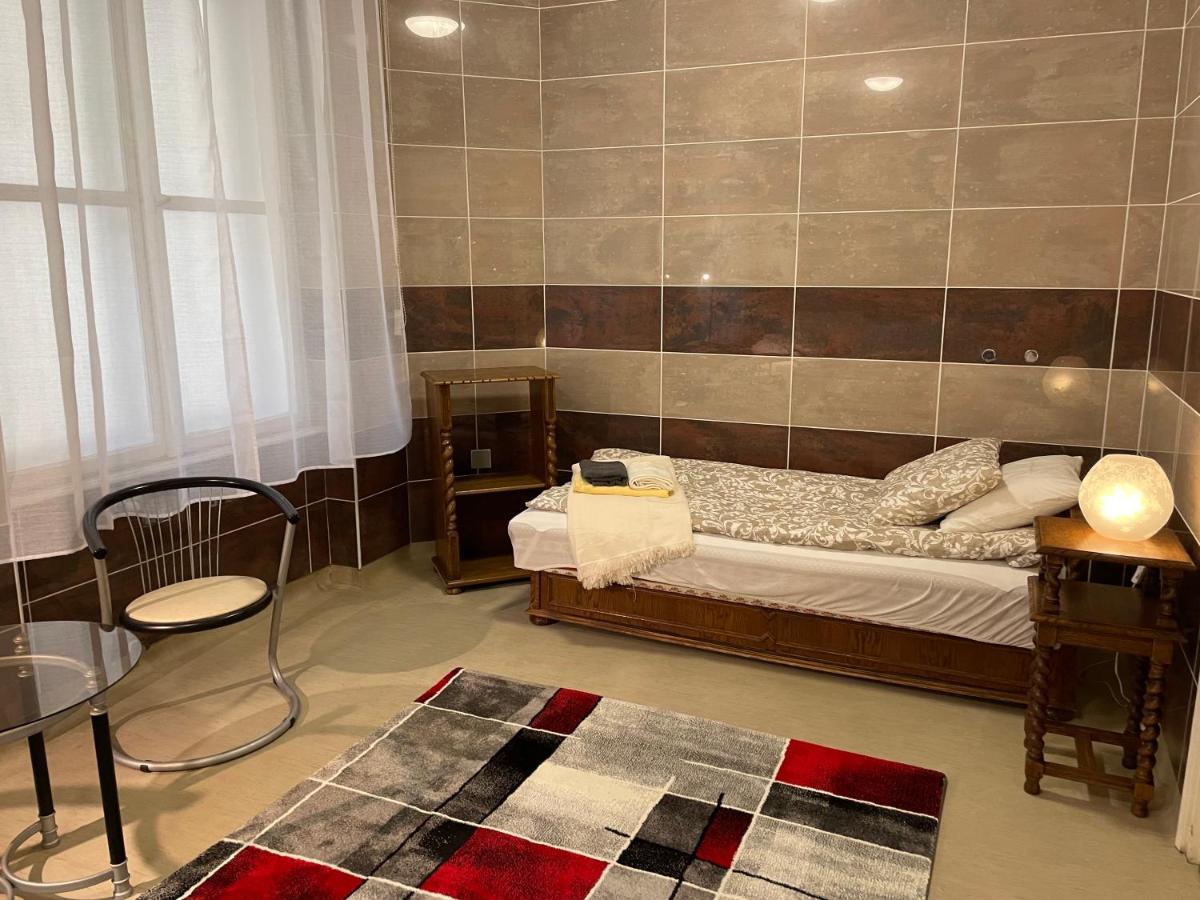 Buda Castle Apartment Budapest Esterno foto