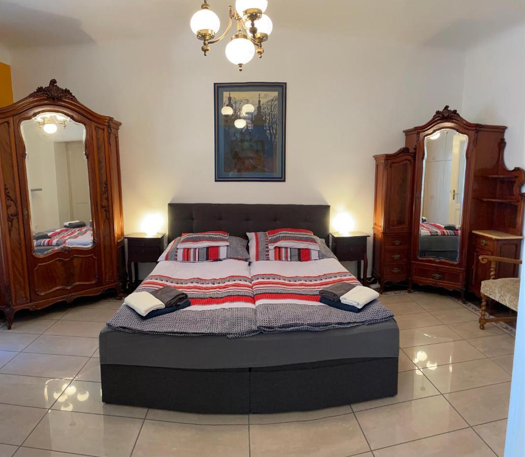 Buda Castle Apartment Budapest Esterno foto