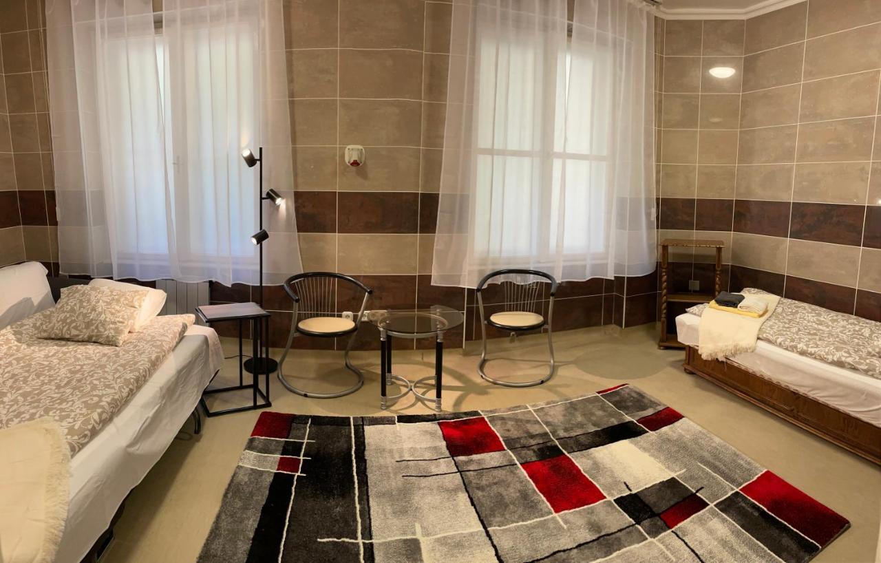 Buda Castle Apartment Budapest Esterno foto